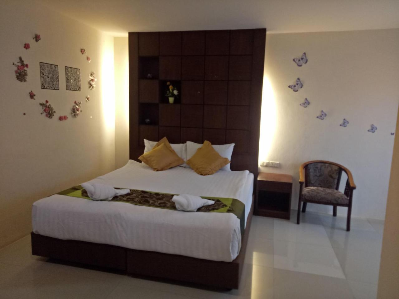 Hotel 7 Sky Residency
